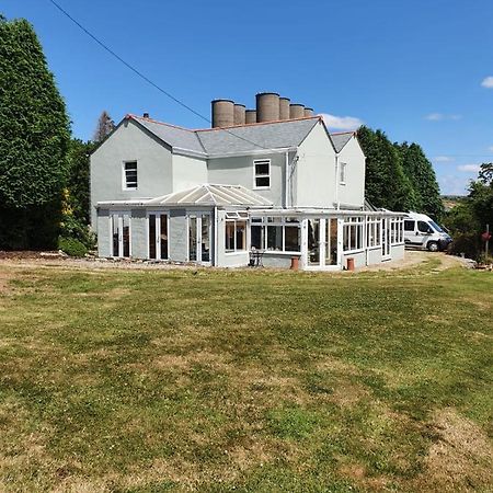 세인트오스틀 Station House B&B 외부 사진